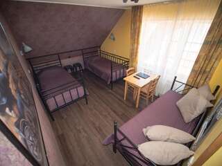 Мини-отель Aleksandri Guesthouse Пярну Двухместный номер с 2 отдельными кроватями-6